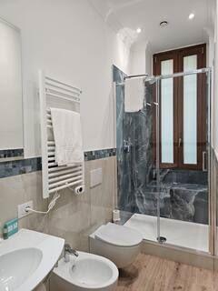 One-room Apartment فندق أندريولا سنترال ميلان One-room Apartment فندق أندريولا سنترال ميلان